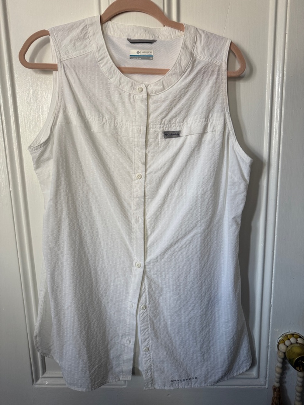 Columbia White Sleeveless Button-Front Outdoor Shirt